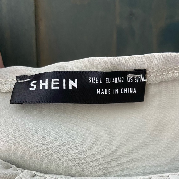 SHEIN Top - Picture 2 of 3